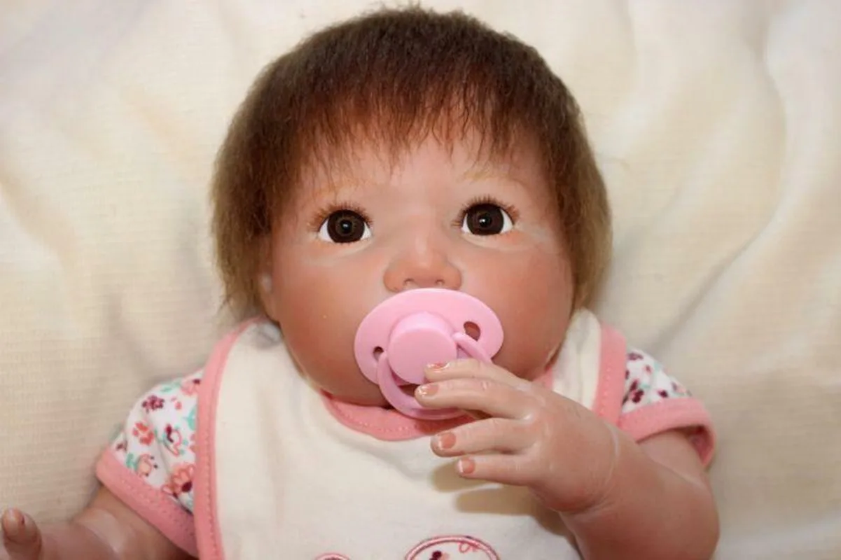 пустышки для реборнов на магните. кукла реборн томас. пупс с соской. соска для беби борн. соски для пупсов.