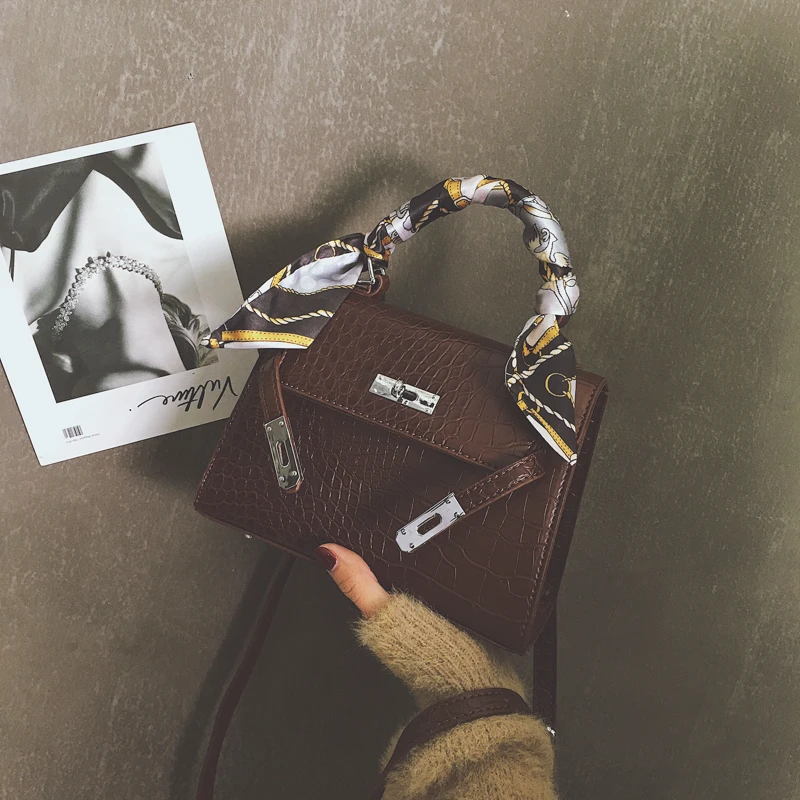 

YUNFAN New casual shoulder bag fashion stitching all-match envelope brand female tote bag messenger bag lady leather handbag