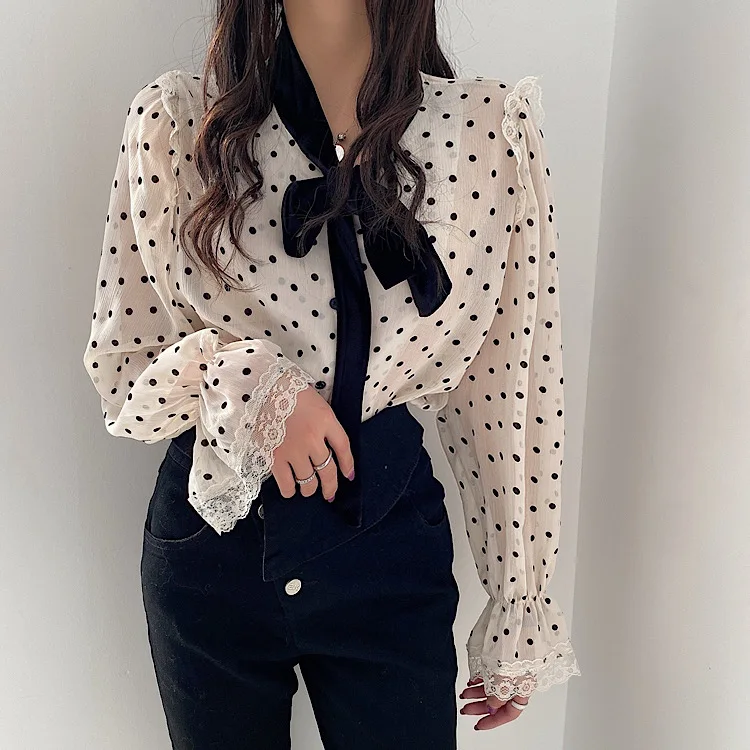 

South Korea's chic wave shirt frock