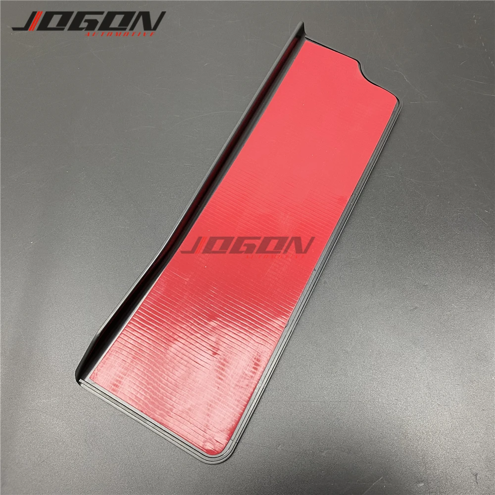 Для леворульных автомобилей в интерьер автомобиля педаль акселератора газ