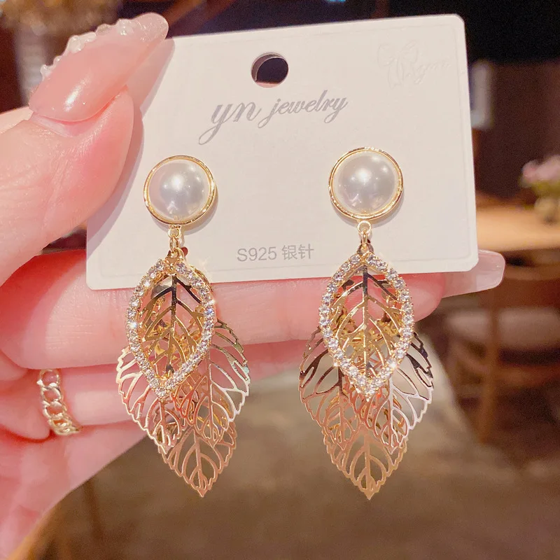 

Модные ювелирные изделия, Роскошные Многослойные серьги с кисточками и листьями из циркония, серьги с подвеской и покрытием из настоящего з...