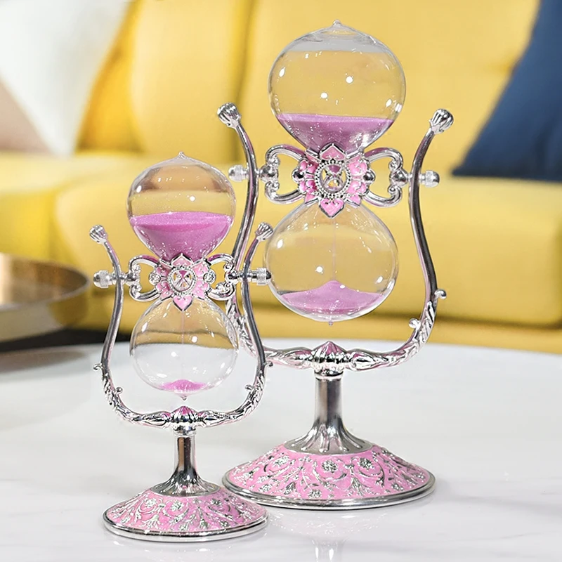 

Hourglass ornaments creative personality simple modern wine cabinet TV cabinet living room luxury home girl heart trinkets