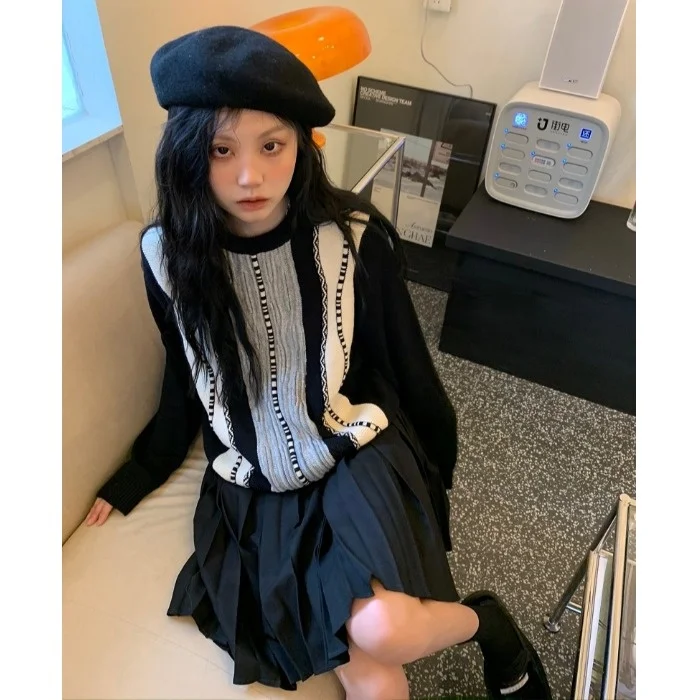 Женский трикотажный пуловер в полоску с длинным рукавом | Женская одежда