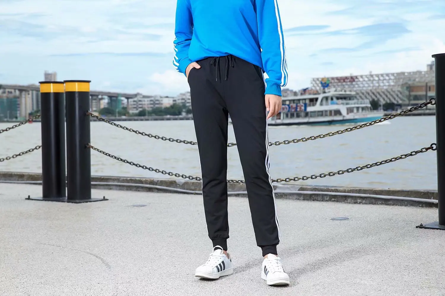 

2020 повседневные хлопковые обычные середины талии чистый с текстильной отделкой из хлопка; Черные с тремя полосками брюки микро стрейч штан...