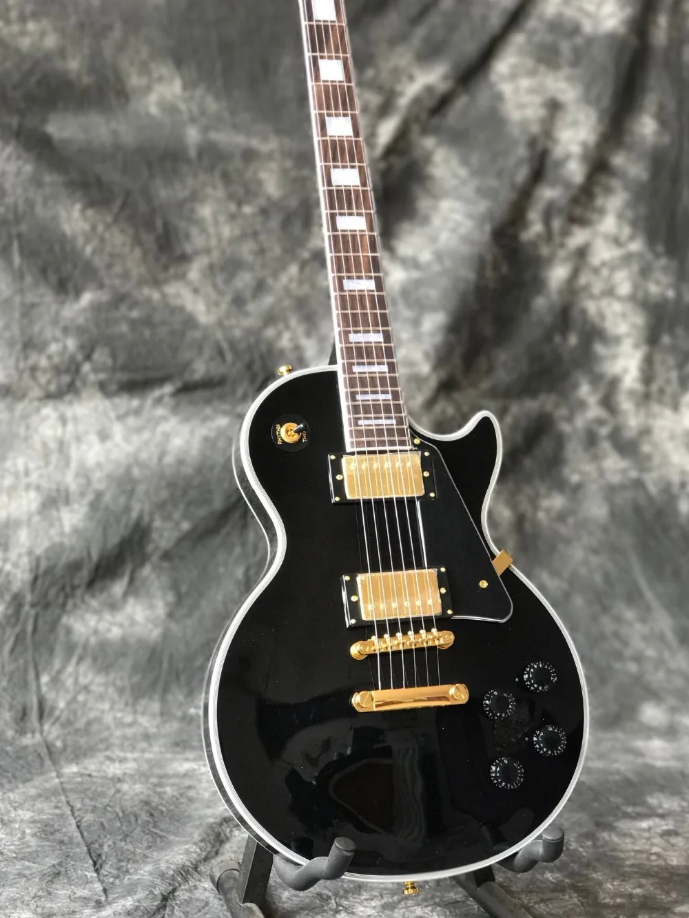Buy 32 449 00 新トップ品質黒色エレキギター ゴールドハードウェアgitaar カスタムギター 黒