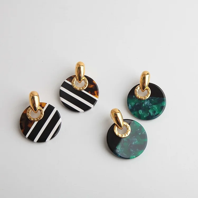 

Европейские и американские модные аксессуары цветные круглые серьги из смолы модные двухцветные серьги