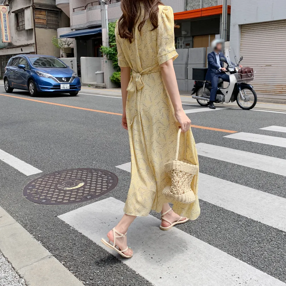 

Sweet Cute Women Summer Floral Print Chiffon Dresses Fashion Short Sleeve Female Dress Vintage V-Neck Women's Midi Dresses