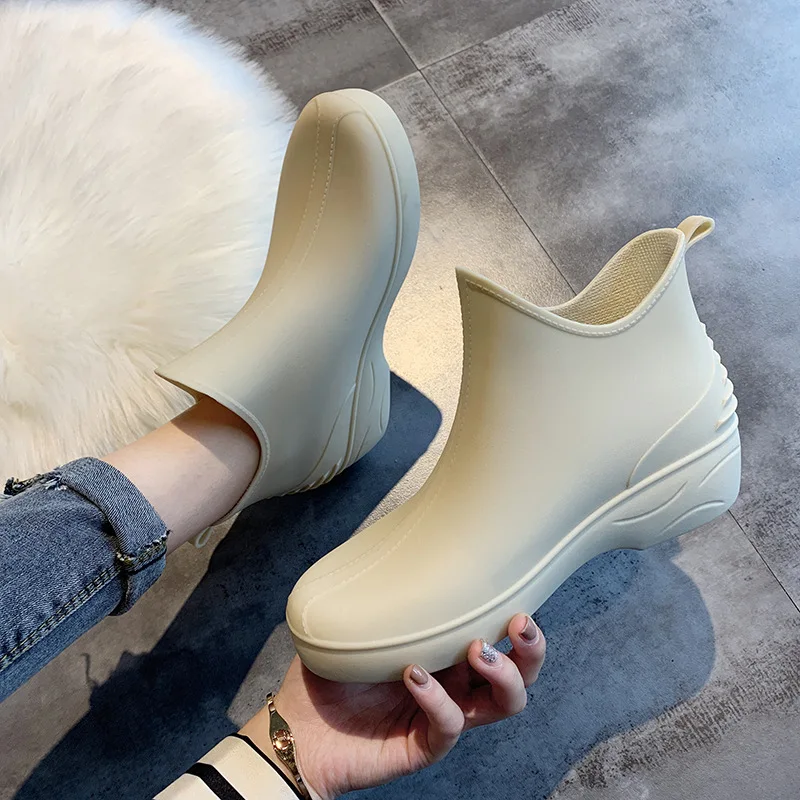 

Japanese Fashion Rain Boots Women Short Rain Boots Water Shoes Low-top Water Boots Non-slip Car Wash Shopping Kitchen Shoes