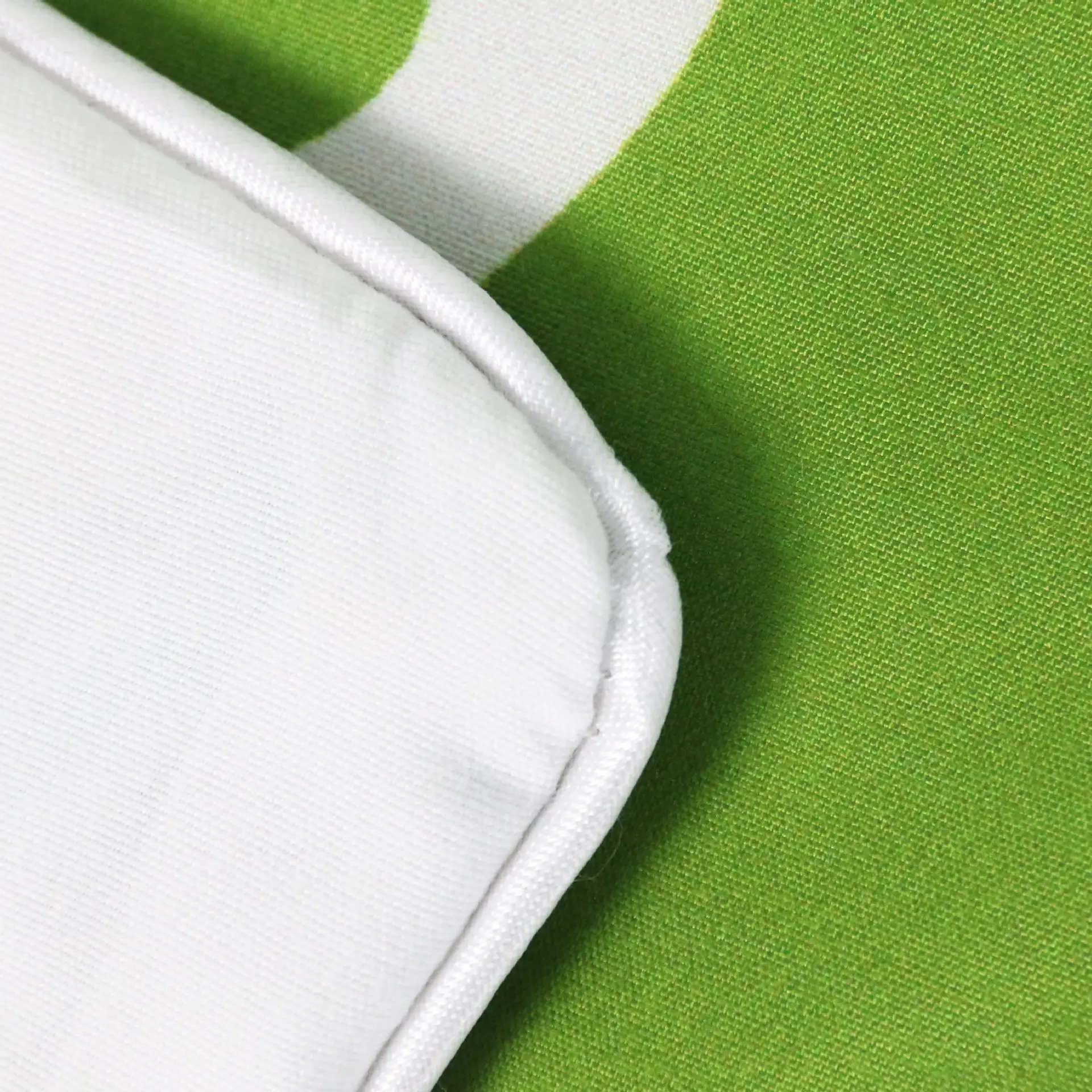 Комплект постельного белья из 3 предметов с 2 наволочками и 3D-принтом зеленого