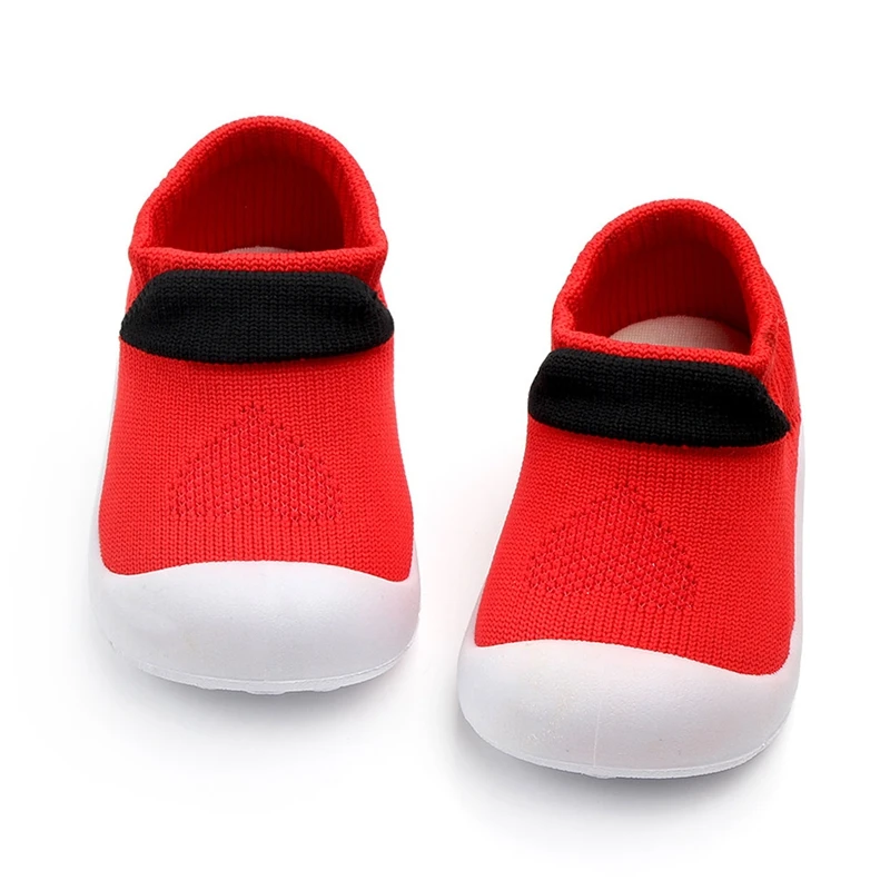 Детская обувь модная разноцветная спортивная с мягкой подошвой для маленьких