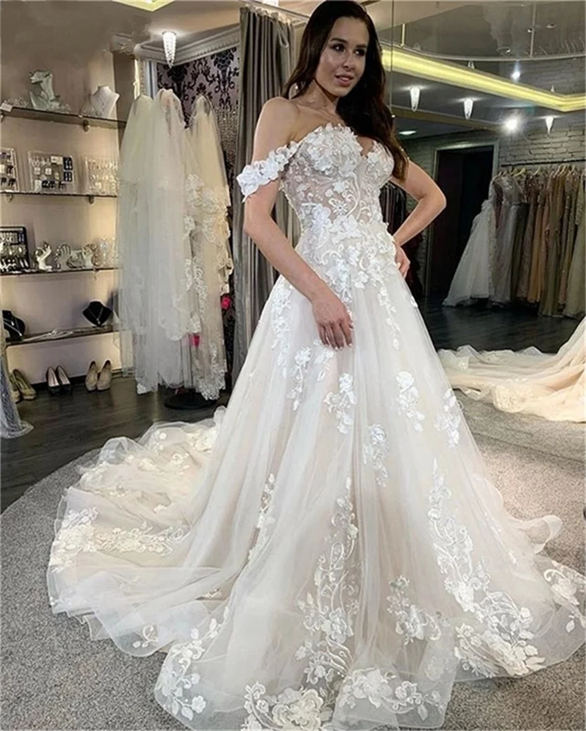 

2020 New Off Shoulder vintage Lace Wedding Dresses For Bride Appliques Backless Sweep Train Bridal Gowns Vestidoe De Noiva