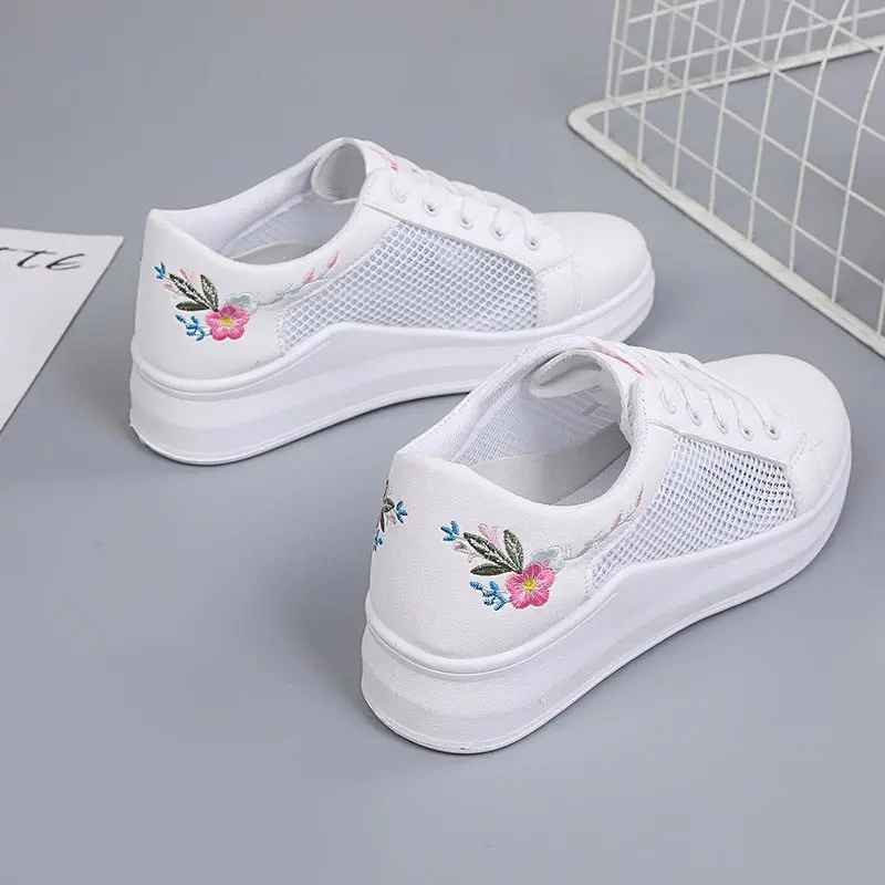 Pink small flower Женские кроссовки; Новинка года; модная обувь из дышащего сетчатого материала; женские спортивные кроссовки на шнуровке; женская обувь; zapatos de mujer - Цвет: Pink small flower
