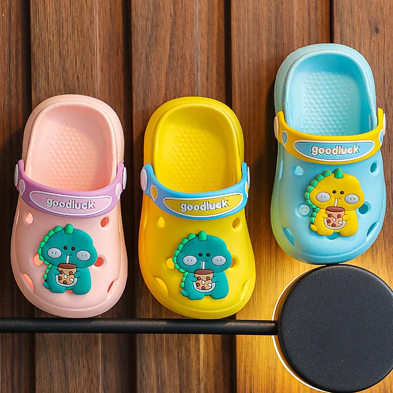 

Kids Cartoon Slippers Boys Summer Sandals Baby Non-Slip Flat Beach Shoes Toddler Swimming Slipper Girls Bathroom Flip Flop