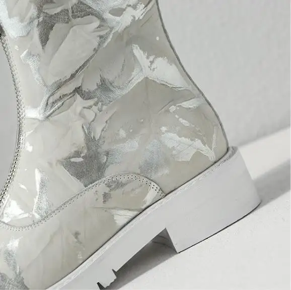 

Fashion High quality cowhide European and American style lace up Retro doodle Simple and versatile ankle boots black