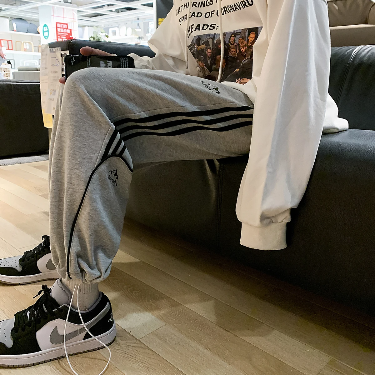 

2021 men's autumn and winter new sports pants Hong Kong style neutral style college wind pants