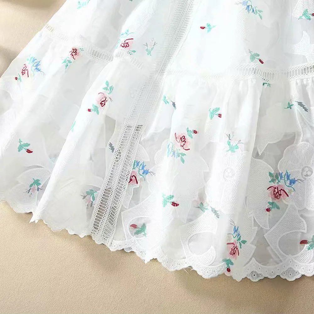 

New High Quality Runway Dress 2021 Spring Summer Style Women V-Neck Hollow Out Embroidery Flare Sleeve Mid-Calf White Dress Lux