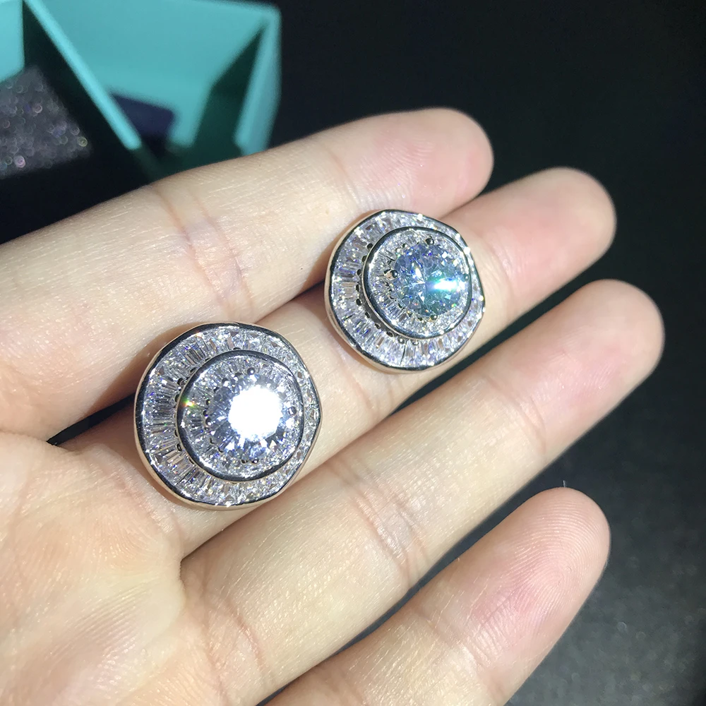 Ожерелье с круглым кулоном микрозакрепкой из фианита | Украшения и аксессуары