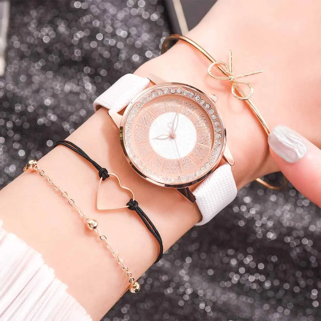 

2020 NEW Watchs Trend Fashion Small And Delicate European Beauty Simple Casual Versatile Bracelet Watch Suit Gift to girlfriend