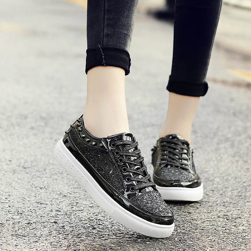 Plus Size 36-44 Men Skateboarding Shoes 2021 Autumn Women New Brand Sneakers Male Shiny Gold Sliver Black Walking Trainers