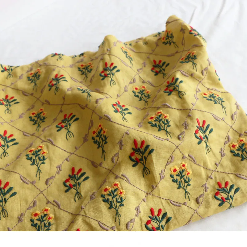 Платье-рубашка из льна в Корейском стиле с цветочной вышивкой зеленое и белое