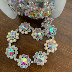 silver ab flower Стразы высшего класса с кристаллами AB, цепочка в форме капли воды, кисточки, серебряная основа, стразы с отделкой AB, пришивные стразы DIY - Цвет: silver ab flower
