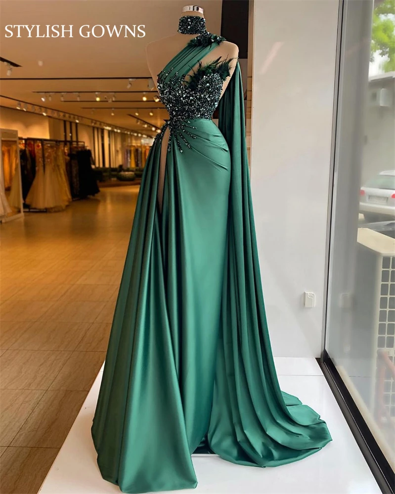 

Green One Shoulder Evening Dress Beaded Crystal Birthday Party Dresses Feathers High Slit Prom Gowns Pleats Vestidos Elegantes