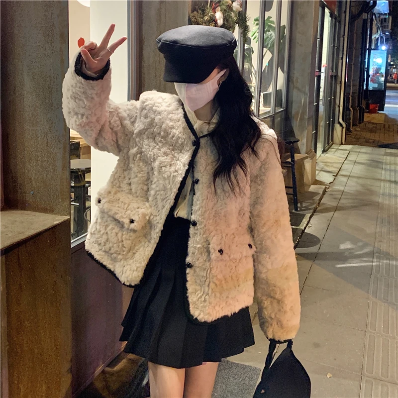 Новинка зимы 2021 модное маленькое плюшевое пальто Miss CocoLi с запахом женское
