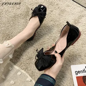Red Single Shoes Female Soft Bottom Comfortable Boat Shoes Square Toe Peas Shoes Patent Leather Shallow Mouth Ladies Flat Shoes