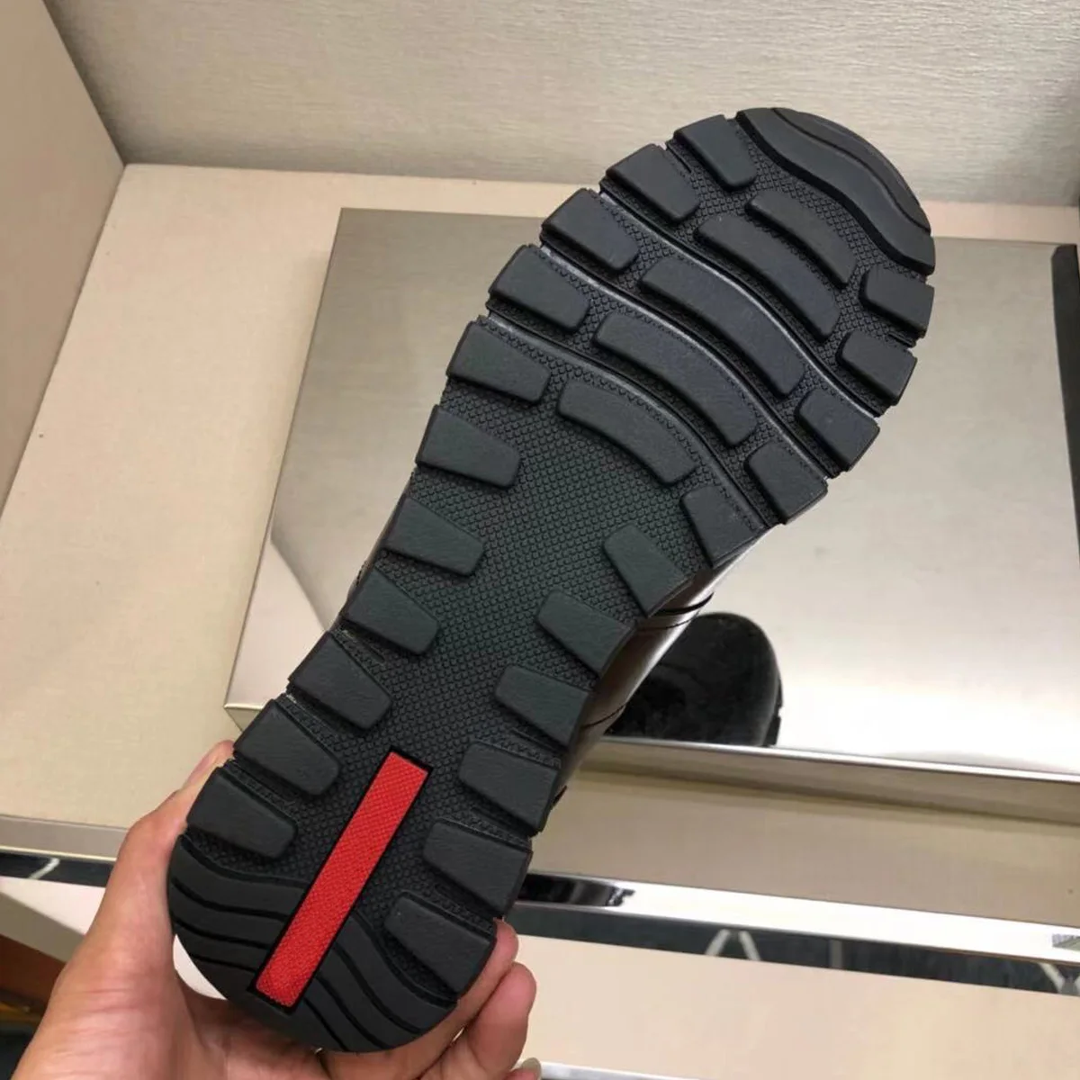 

New Breathable Sports Leisure Fashion Shoes Men Comfortable Jogging Trainers