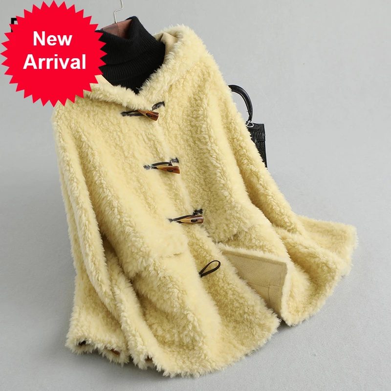 

Женское меховое пальто из натуральной шерсти, с воротником-пряжкой