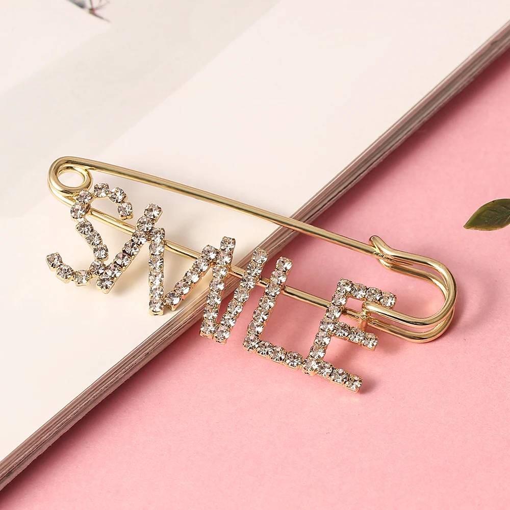 Персонализированные слова брошь кристалл ручной работы по умолчанию