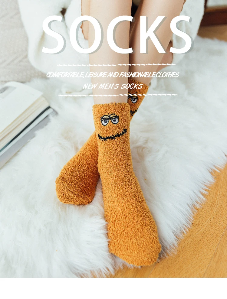 Милые женские Носки с рисунком маленького монстра забавные бархатные розовые носки средней длины кораллового цвета хлопковые носки для зимы и осени, сохраняющие тепло