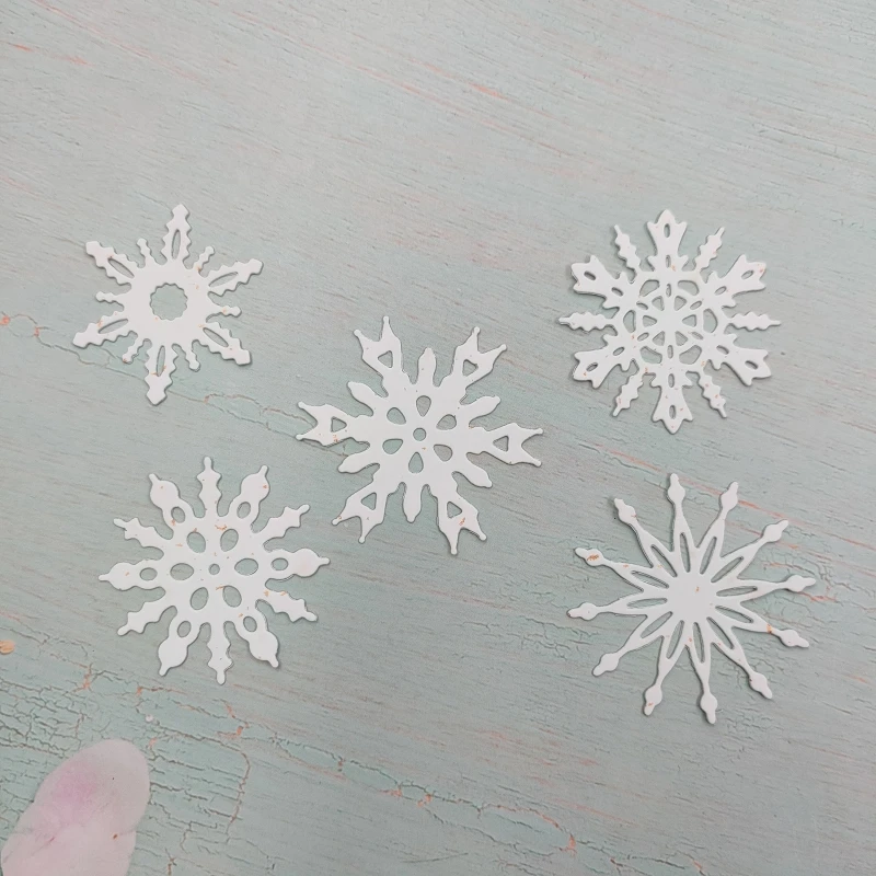 

Xmas Snowflake Metal Cutting Dies Stencil Scrapbooking DIY Album Stamp Embossing X7JE