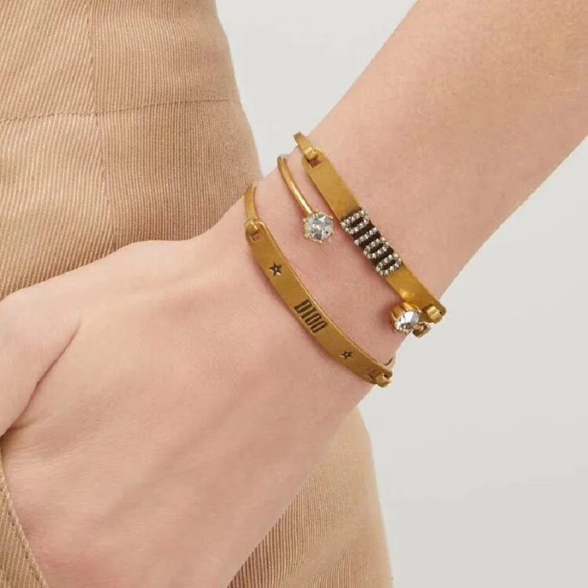 

Оригинальный Классический женский модный браслет в стиле ретро ювелирные изделия с коробками можно использовать в качестве подарка для ро...