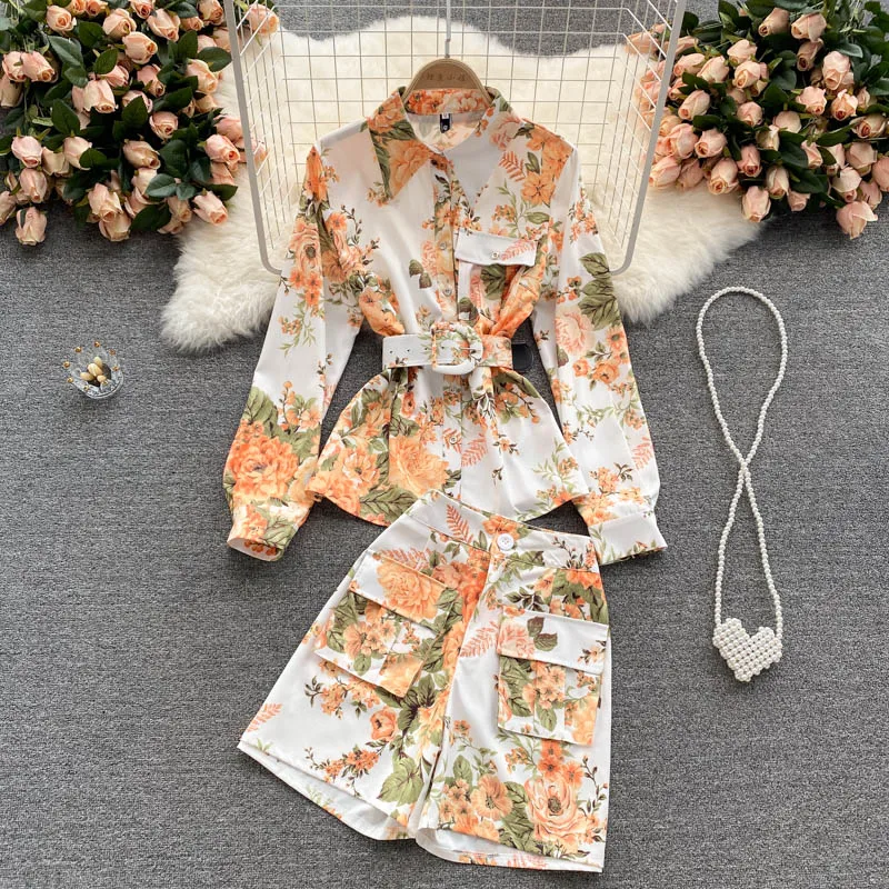 

Amolapha Women Summer Retro Print Shirts Clothes Sets Turn Down Neck Lantern Sleeve Blouses + High Waist Shorts Female OL Suits