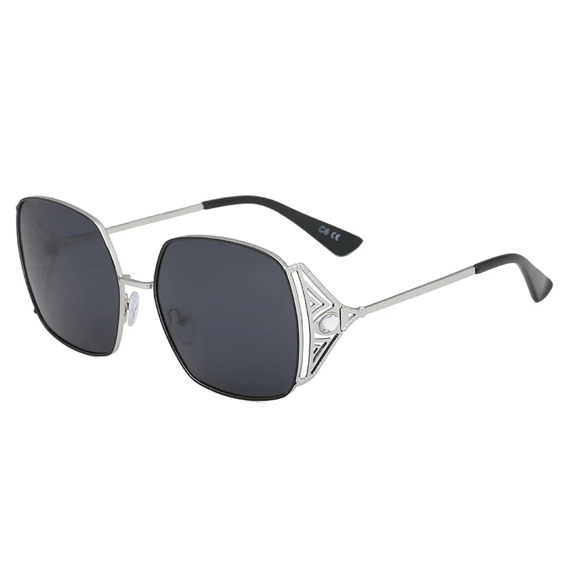 

2021 Metal Edging Ladies Sunglasses Design Fashion Ladies Sunglasses Vintage Alloy Classic Designer 50006