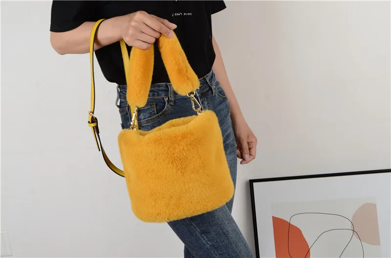 

Fashion Soft Faux Fur Bags Women Bucket Bag ladies winter warm crossbody bags Solid Color PU Fake Fur Stitching Handbag