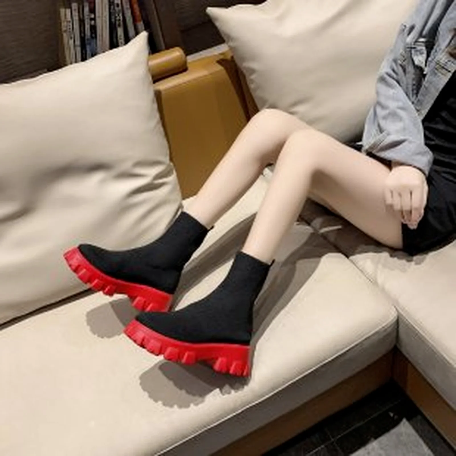 

Новинка Осень-зима 2021, парные Туфли-носки, женская повседневная обувь на толстой подошве, большие размеры, сетчатые красные вязаные коротки...