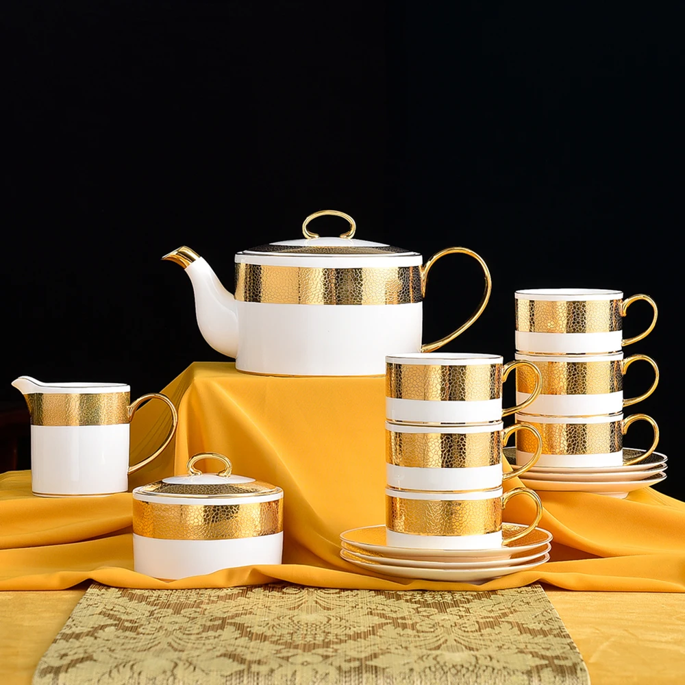 Juego de tazas de caf&eacute; de porcelana china, set de 15 piezas de cer&aacute;mica, juego de t&eacute; de la tarde, exquisito estilo europeo de oro en relieve-0