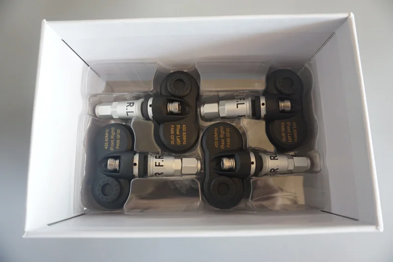 Лидер продаж Tyresafe TP500 TPMS с USB разъемом 4 внешних датчика могут отображать давление