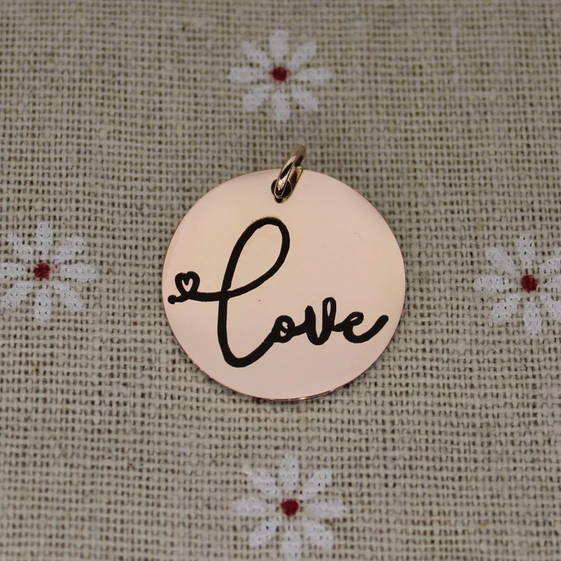Подвеска из нержавеющей стали с надписью Love | Украшения и аксессуары