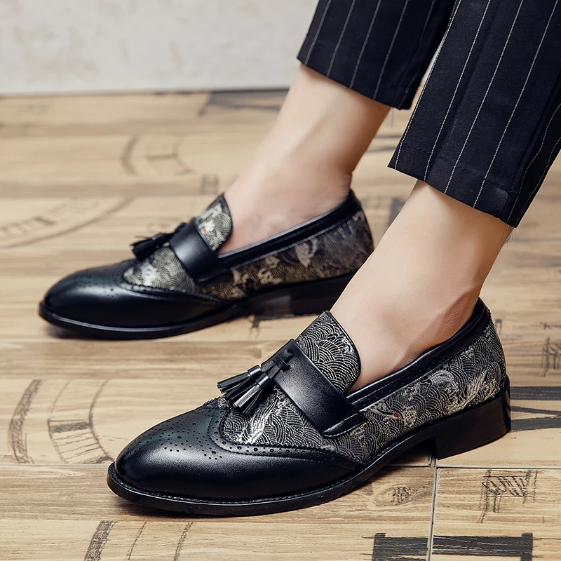 

Leather Shoes Men Casual Shoes slip on Luxury Brand Italian Men Loafers tassel Moccasins Breathable Boat Shoes Chaussure Homme