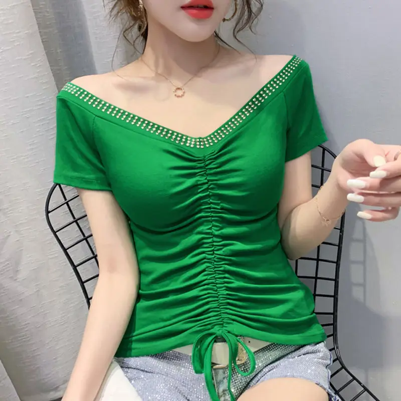 

Fashion personality rivet T-shirt pleated and wrinkled horizontal stripe thin elastic T-shirt short sleeve one neck cotton T-shi