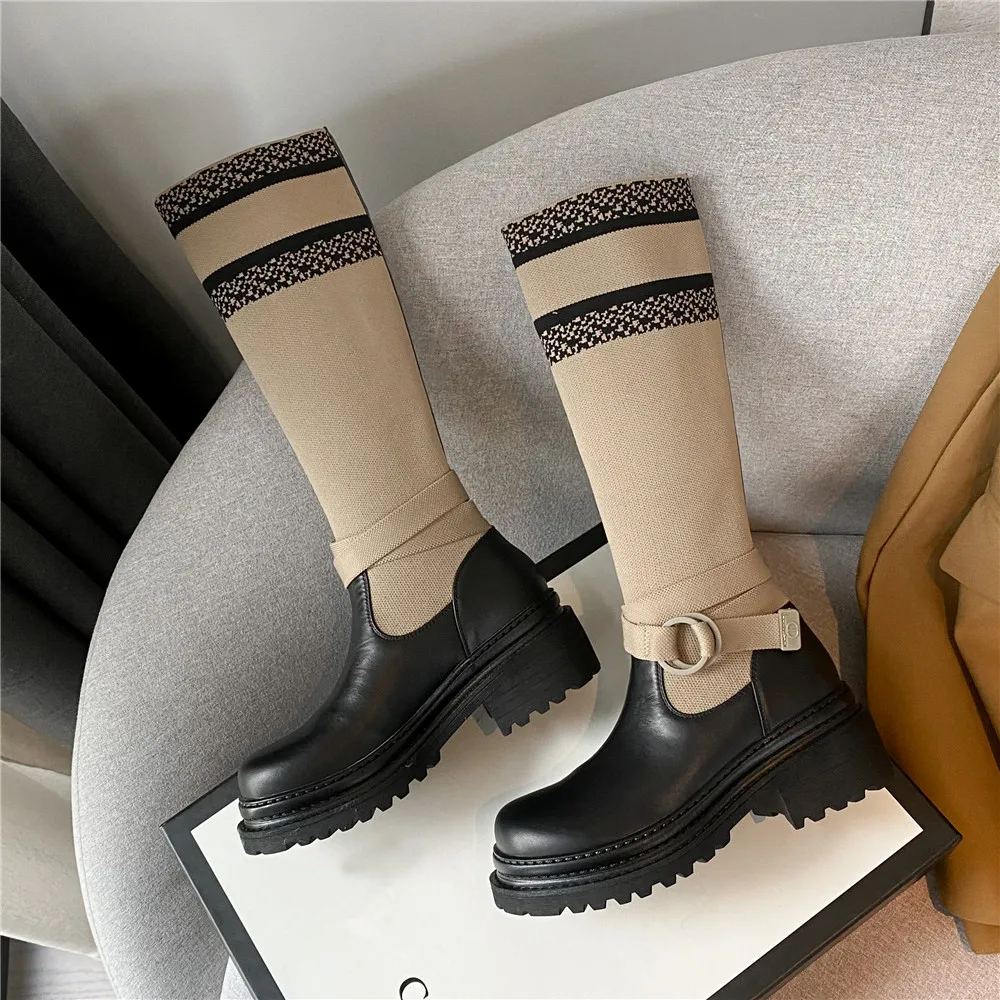 ΠΠ΅Π½ΡΠΊΠΈΠ΅ Π΄Π»ΠΈΠ½Π½ΡΠ΅ Π±ΠΎΡΠΈΠ½ΠΊΠΈ Orignice, ΠΈΠ· Π½Π°ΡΡΡΠ°Π»ΡΠ½ΠΎΠΉ ΠΊΠΎΠΆΠΈ, Ρ ΠΊΡΡΠ³Π»ΡΠΌ Π½ΠΎΡΠΊΠΎΠΌ ΠΠ΅Π½ΡΠΊΠΈΠ΅ Π΄Π»ΠΈΠ½Π½ΡΠ΅ Π±ΠΎΡΠΈΠ½ΠΊΠΈ Orignice, ΠΈΠ· Π½Π°ΡΡΡΠ°Π»ΡΠ½ΠΎΠΉ ΠΊΠΎΠΆΠΈ, Ρ ΠΊΡΡΠ³Π»ΡΠΌ Π½ΠΎΡΠΊΠΎΠΌ