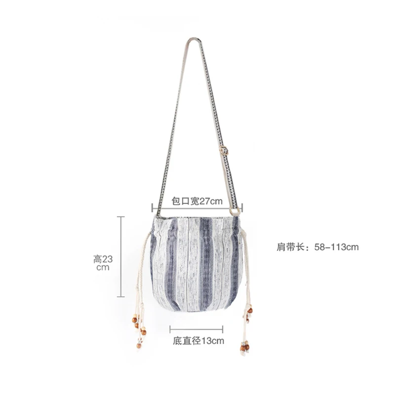 

[EAM] Women Summer New Vintage Small Wool Drawstring Personality All-match Crossbody Shoulder Bag Fashion Tide 2021 18A2480