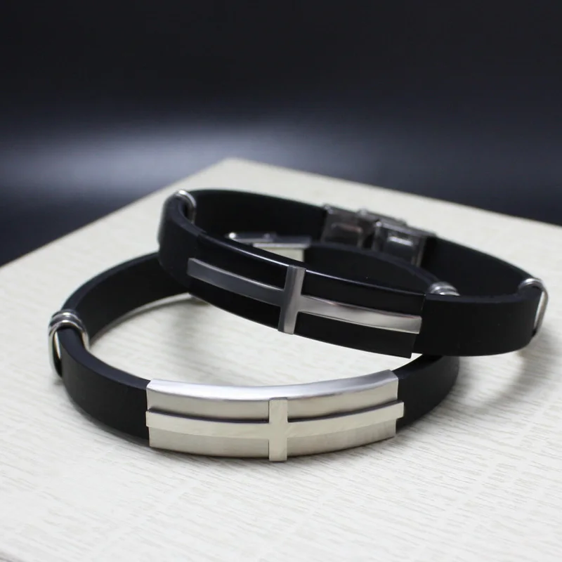 Простой браслет с крестом черного и серебряного цвета мужская бижутерия