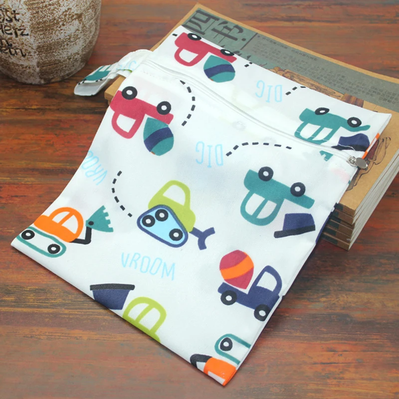 

Baby Waterproof Wet Dry Bag Diaper Stackers Washable Zippered Bag 20cm*25cm