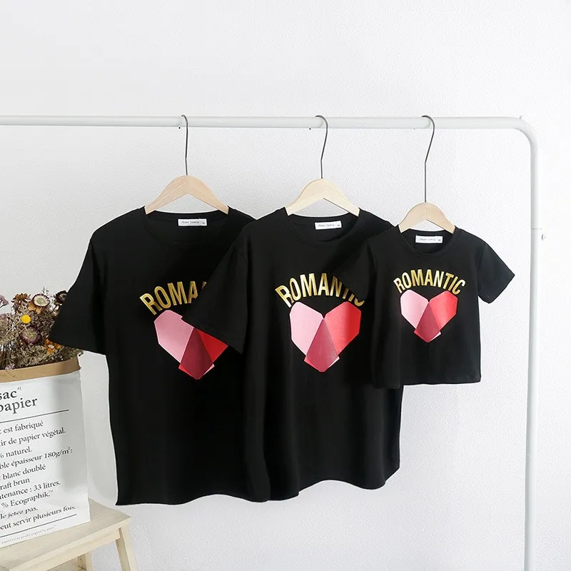 Модная одежда для папы мамы ребенка семьи хлопковые футболки 2020 летняя Милая