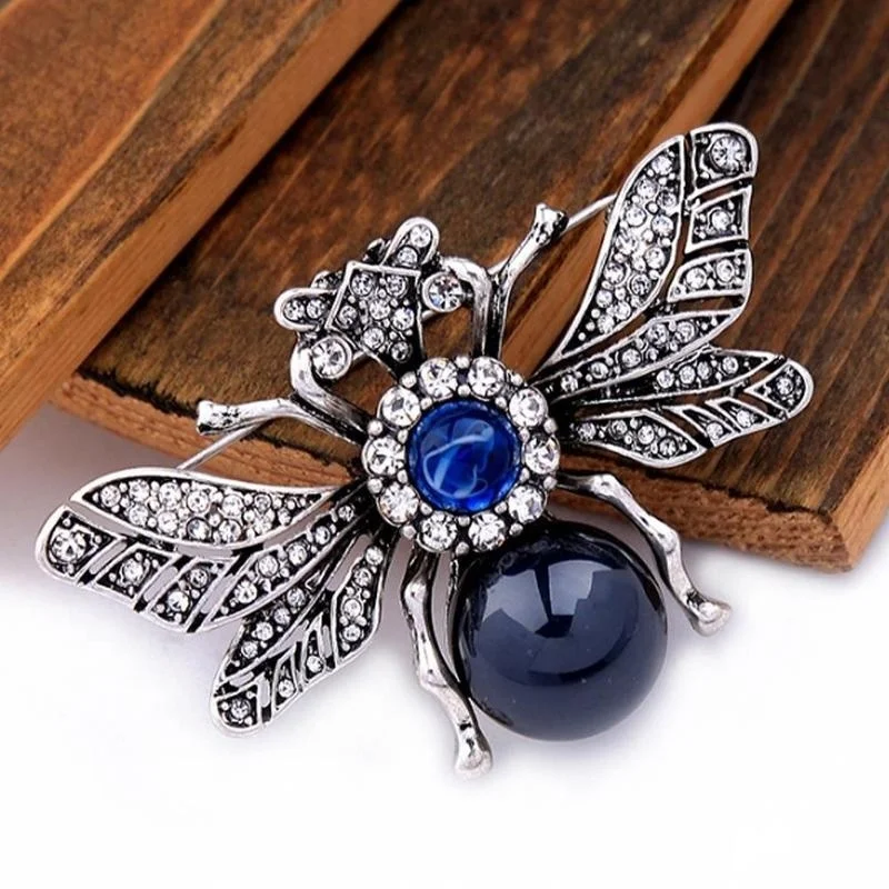 

Fashion Insect Resin Rhinestone Bee Brooch Alloy Vintage Insect Brooches for Women Insect Jewelry Enamel Pin Brooches for Women