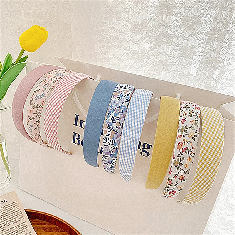 Повязка на голову женская в винтажном стиле с цветочным принтом |